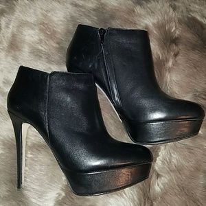 Aldo leather booties size 8